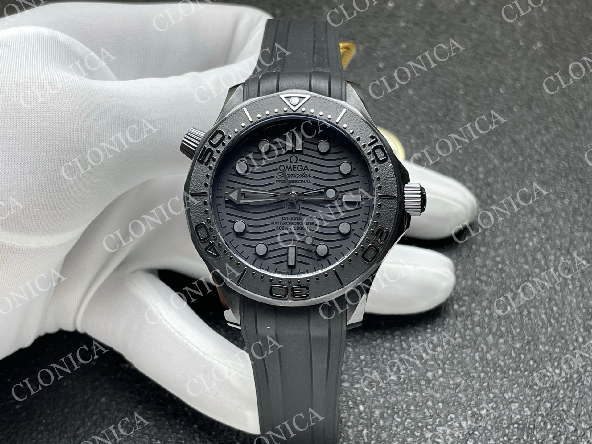 SEAMASTER DIVER 300M BLACK CERAMIC/DLC BLACK DIAL