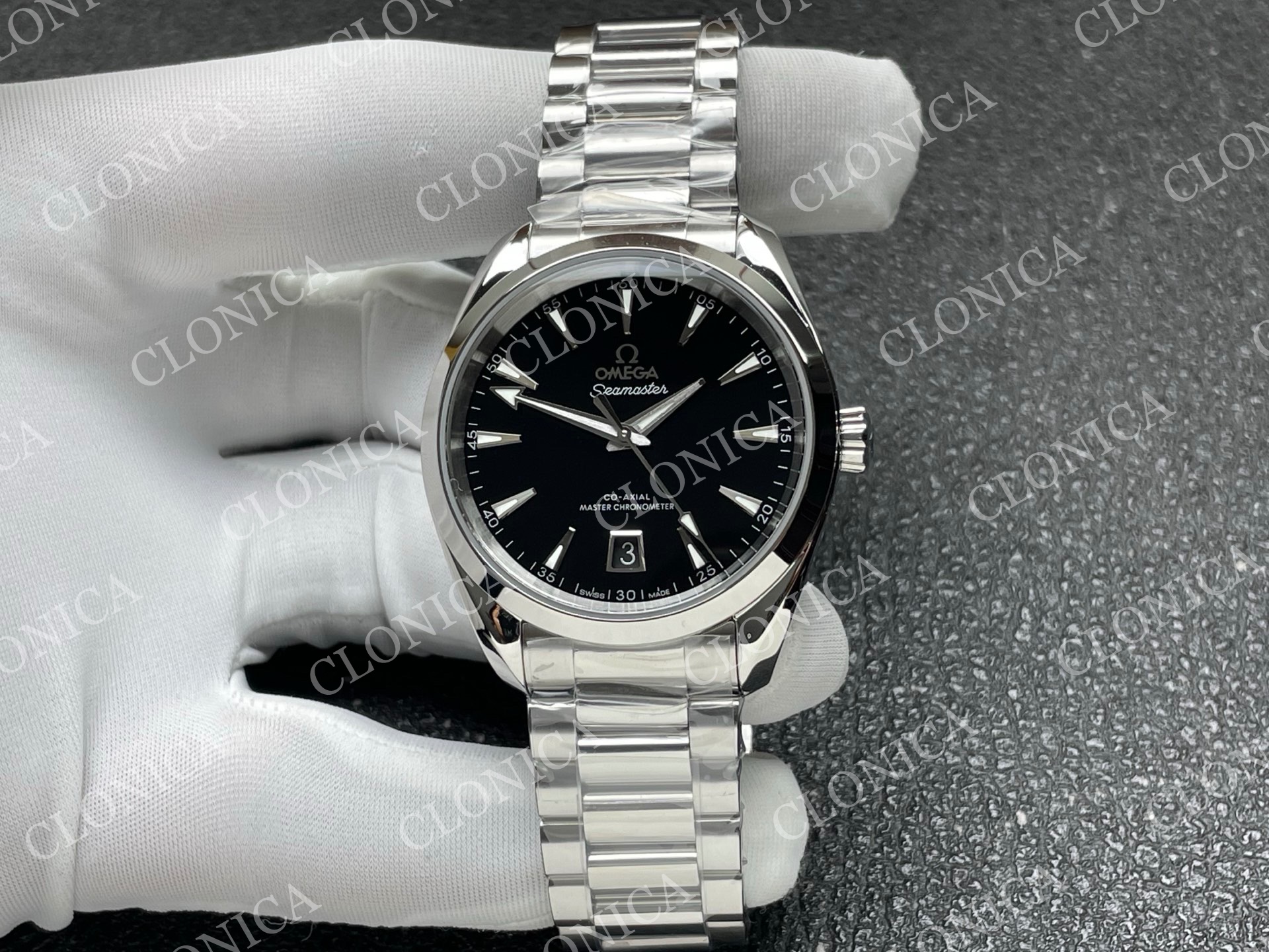 AQUA TERRA 150M MASTER 38MM SS BLACK DIAL