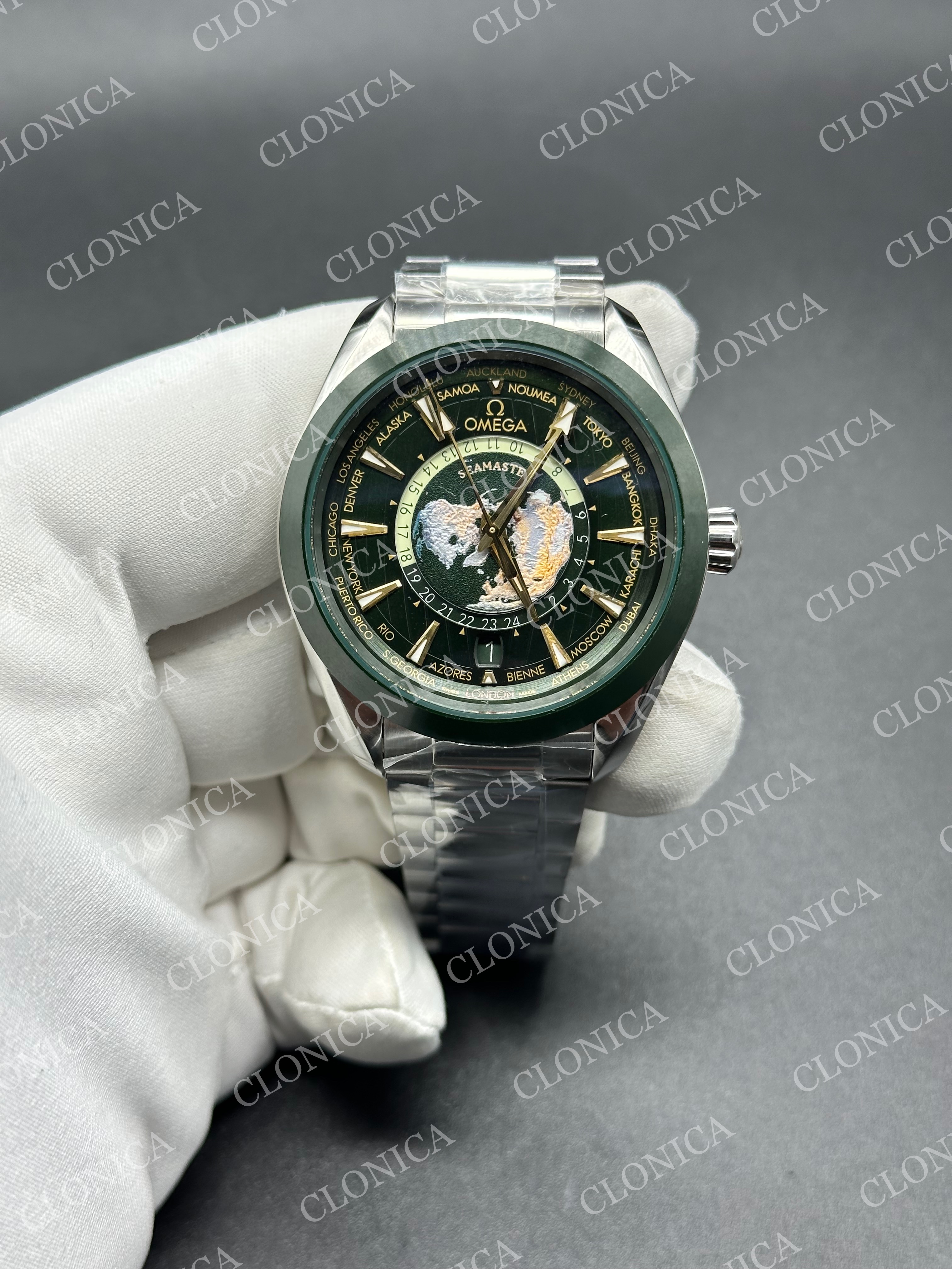 AQUA TERRA 150M 43MM 24 GREEN DIAL ON SS BRACELET A8938 SUPER CLONE