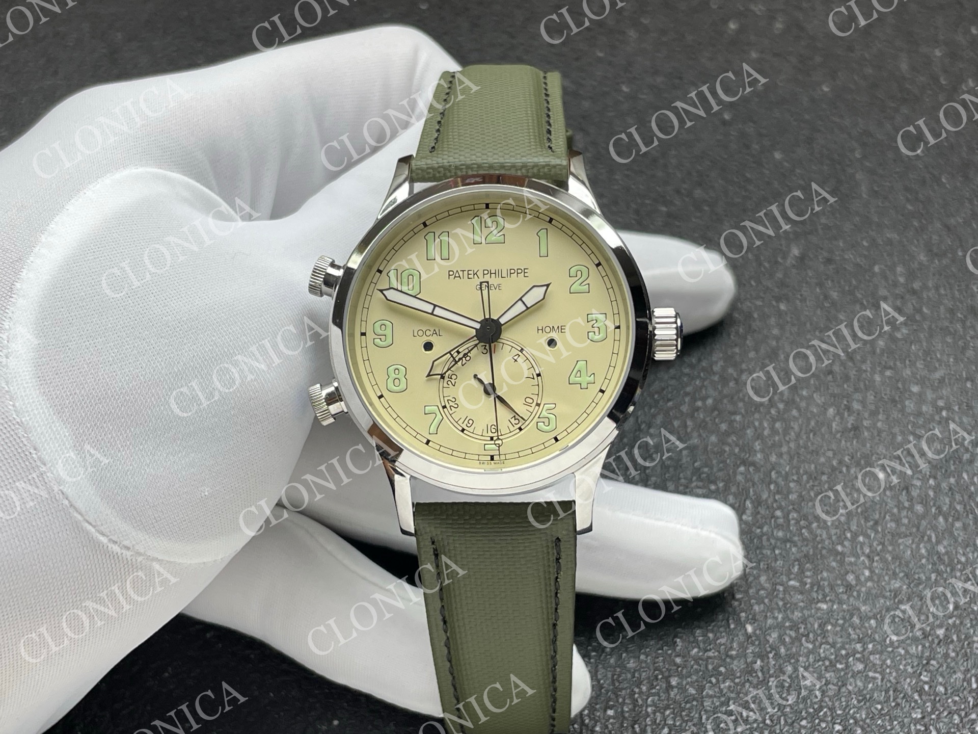 CALAVATRA TRAVEL TIME 5524  SS BEIGE DIAL ON GREEN LEATHER STRAP