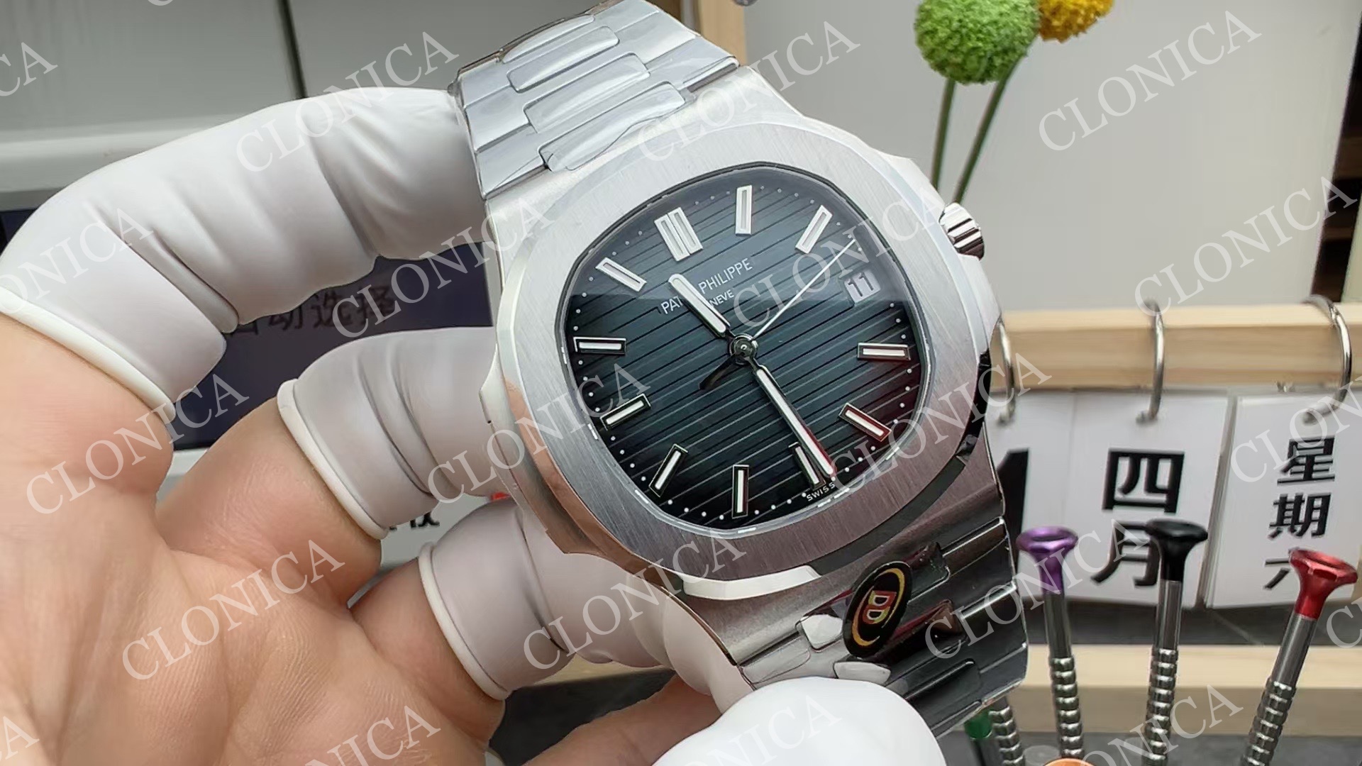 NAUTILUS 5711/1A SS BLUE TEXTURED DIAL ON SS BRACELET SUPER CLONE