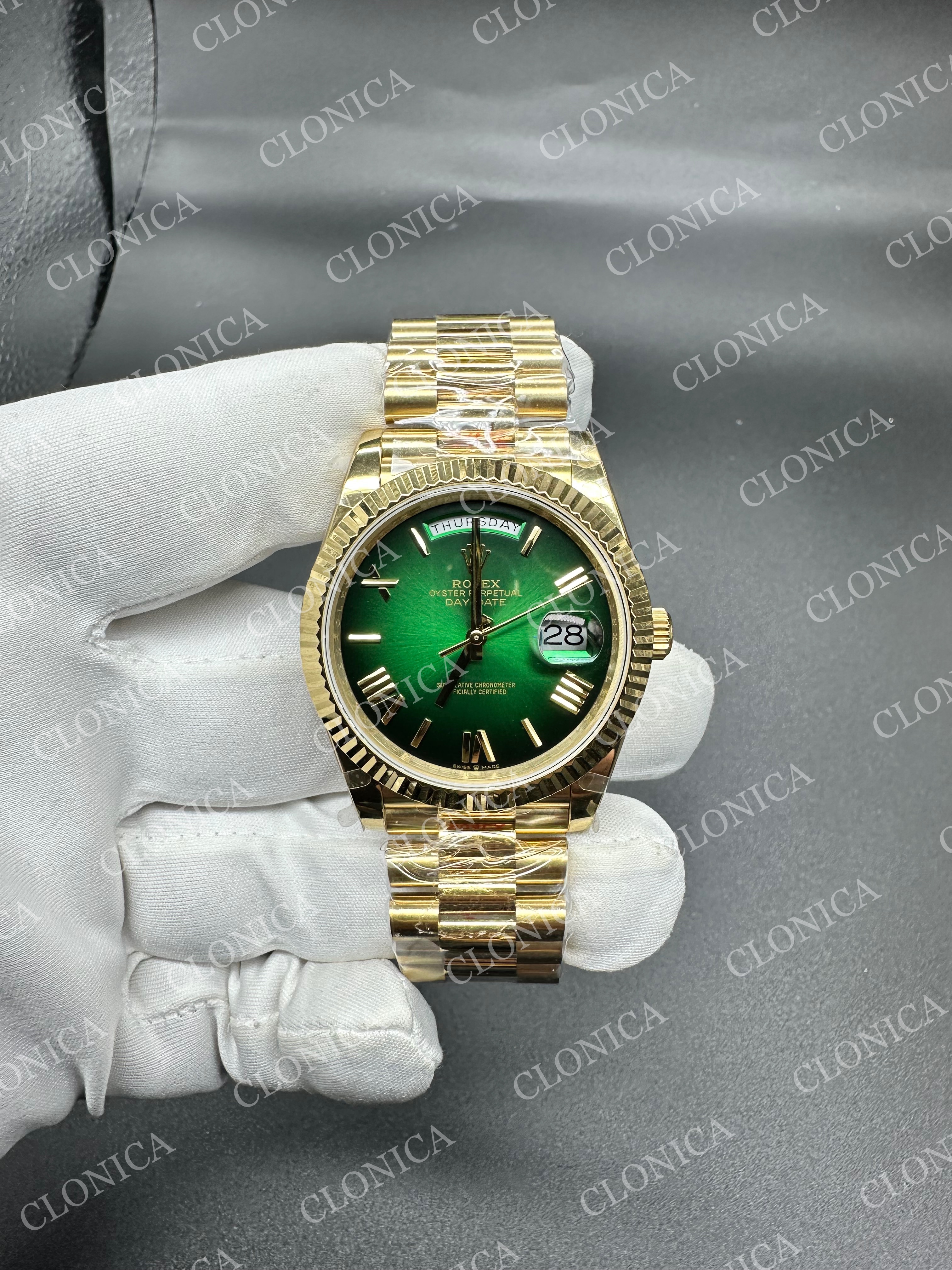 DAY DATE 228238 40MM GAIN WEIGHT GREEN OMBRE DIAL ROMAN MARKER ON YG PRESIDENT BRACELET