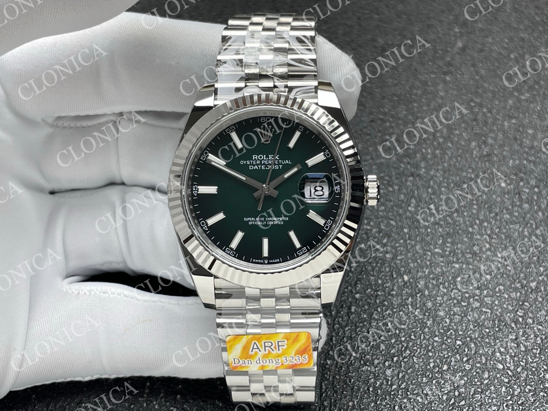 DATEJUST 41 126334 904L SS OMBRE GREEN DIAL ON JUBILEE BRACELET DD3235