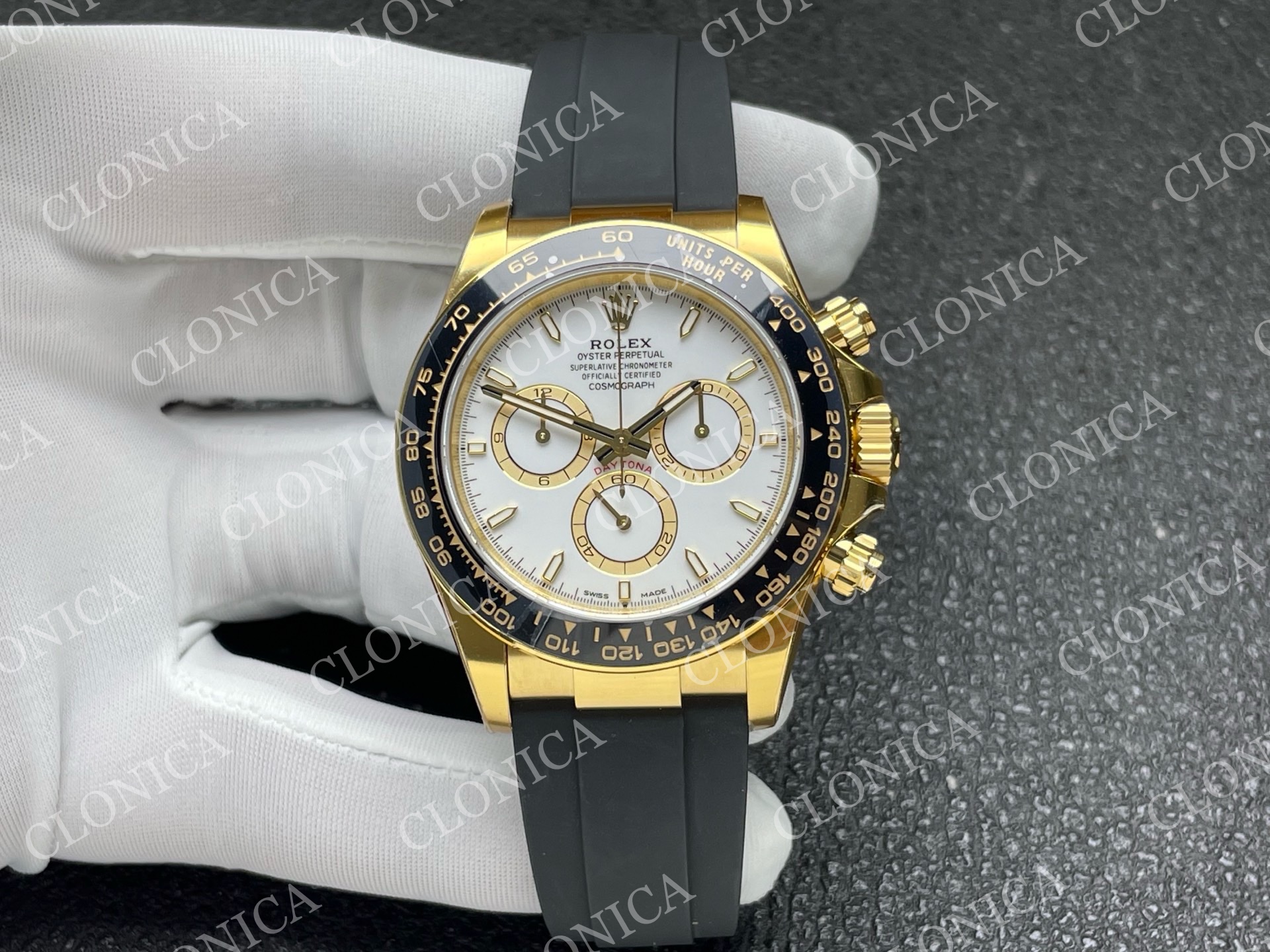 DAYTONA 126518 GAIN WEIGHT WHITE DIAL YG SUBDIAL ON OYSTERFLEX STRAP